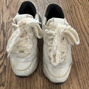 P448 Cancun Task sneaker